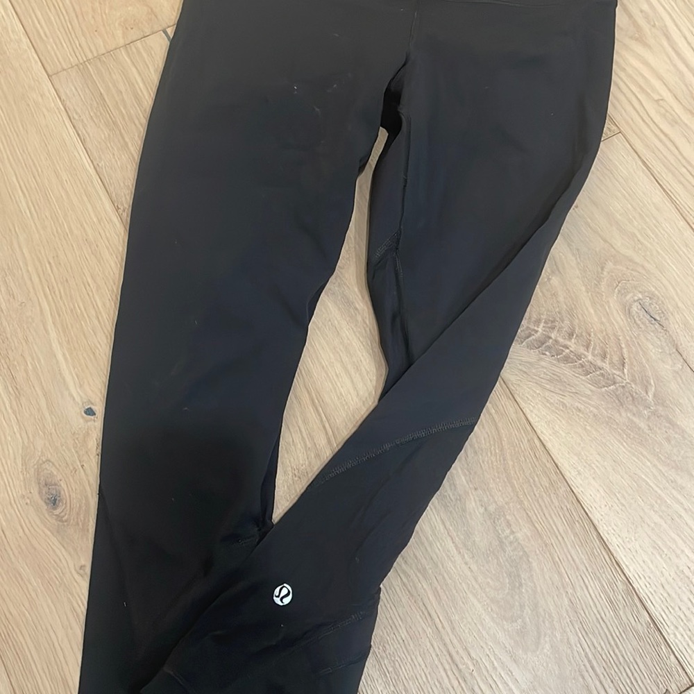 Fast & free crop 21 size 6 lululemon
